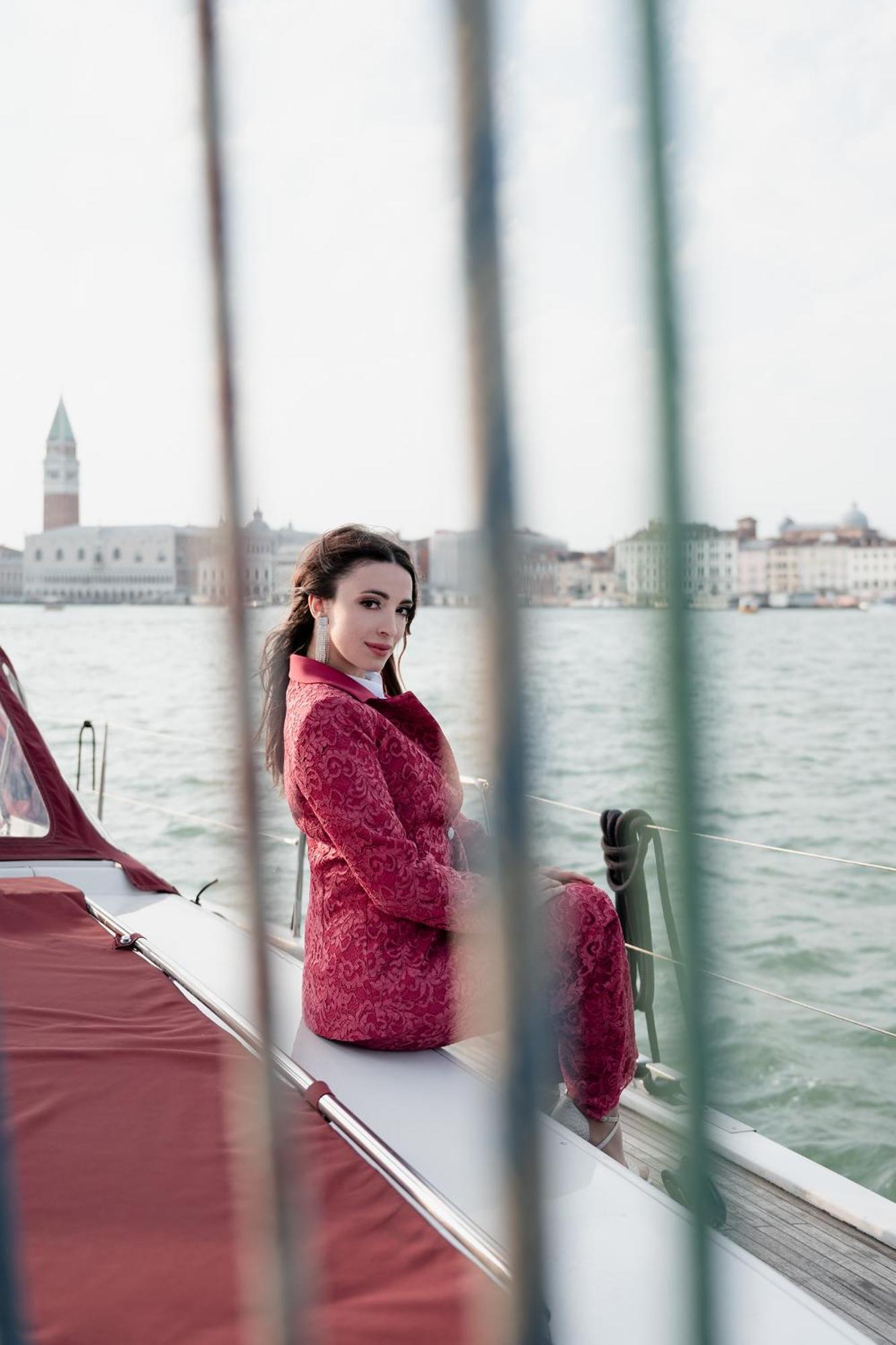 Boat Tour With Aperitif And Music Included On A Sailing Boat Botel Venice